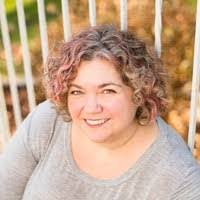 Stacey Ogden's Instagram, Twitter & Facebook