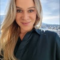 Olivia Maurer's Instagram, Twitter & Facebook