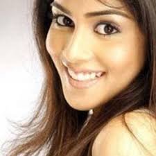 nida hanif (@nida_hanif)