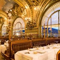 Le restaurant dédié à la gastronomie lyonnaise a été interpellé sur les réseaux. Le Train Bleu Quinze Vingts Gare De Paris Lyon