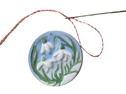Mărțișor (mərt͡siˈʃor) is a celebration at the beginning of spring, on march the 1st in romania, moldova, and all territories inhabited by romanians. Set Confectionare 20 Martisoare Din Ipsos