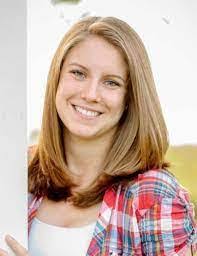 Angela Farrier's Instagram, Twitter & Facebook