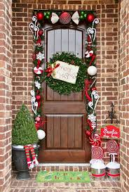 Gorgeous 25 Awesome Christmas Decorations Apartment Ideas Https Livingmarch Com 2 Christmas Door Decorations Front Door Christmas Decorations Christmas Entry