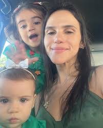 Gabriella Cunha's Instagram, Twitter & Facebook