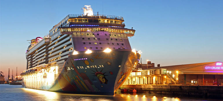 Why Your Cruise Holiday Should Start the Night Before in Southampton