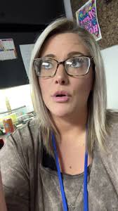 Lauren shew (@laurenelizabeth81)’s videos with Ibprofen and the grace of  God