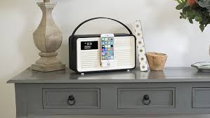 Just because you're behind the wheel doesn't mean that you should miss out on your favourite digital radio show. 6 Of The Best Iphone Speaker Docks Techradar
