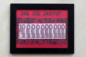Uber Einen Jackpot Fur Die Ehe Freut Sich Sicherlich Jedes Brautpaar Geldgeschenke Hochzeit Basteln Hochzeit Geschenk Geld Und Geldgeschenke Hochzeit