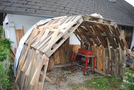 Paletten Tunnel Leonardowerkstatt Gartenhaus Bauen Brucken Bauen Paletten