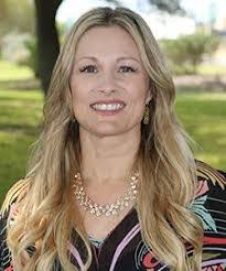 Kristy Stark's Instagram, Twitter & Facebook