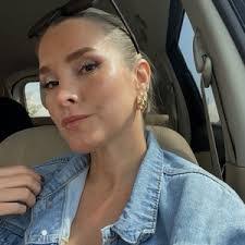 Angela Urias's Instagram, Twitter & Facebook