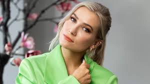 Hedvig Sophie Glestad, Påkjørt