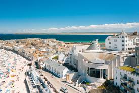 You will also find different accommodation options if you want to rent near the city center, as a few of the a delightful vacation town that retains its traditional feel. St Ives Town St Ives Cornwall