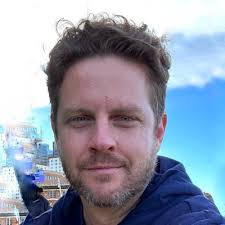 I'm now a doctor! 🎓 On Friday I successfully defended my PhD