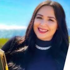 Marissa Waldron's Instagram, Twitter & Facebook