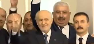 Siyasete Yillarini Veren Devlet Bahceli Ilk Kez Sakal Birakti Son Dakika