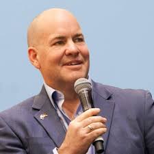 It was great having URMC President and CEO Kathy Parrinello and her team at  the jobsite today thanking the trade crews for their hard work and  distributing hand warmers!