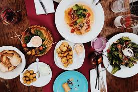 Ini daftar rekomendasi menu berbuka puasa yang enak, simple tak harus membeli, anda juga bisa lho membuat hidangan salad buah di rumah untuk menu takjil buka puasa. 5 Restoran Siap Kirimkan Menu Buka Puasa Ke Rumah Anda
