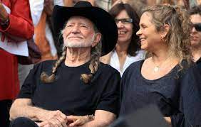 A total of 25 nelson singles have reached number one on music charts. 7 Fast Facts About Willie Nelson S Spouse Annie D Angelo