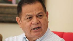 ➪Romeo Vásquez: “A la opinión pública nacional e internacional: Fiscal  Johel Zelaya, hasta ahora me doy cuenta que los narcos pagan en cheques.  ¡Bárbaros!Hagan lo que hagan el pueblo no les cree”.