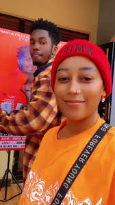 Tom Dee y Agatha: Momentos Destacados y Freestyling