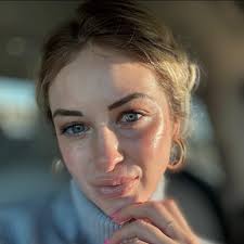 Jayla Bulow updated her profile picture.