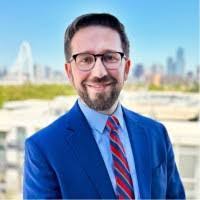 Arnulfo Cantu's Instagram, Twitter & Facebook