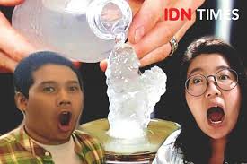 Now we recommend you to download first result lunaexplores eksperimen sains mudah dan fun mp3. Cuma Pakai Air Praktikkan 8 Trik Sains Ajaib Ini