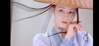 Đoàn phim <Trường Ca Hành> tung poster tạo hình của dàn diễn viên chính:  ✨Địch Lệ Nhiệt Ba vai Lý Trường Ca ✨Ngô Lỗi vai A Sử Na Chuẩn ✨Lưu Vũ Ninh