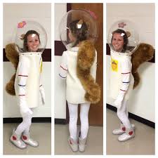 Axed in the arm, mutilated, and strung to the bark of her tree. Sandy Cheeks Costume Homemade Halloween Costumes Diy Halloween Costumes For Kids Halloween Outfits