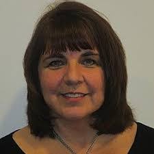 Laura Holder's Instagram, Twitter & Facebook