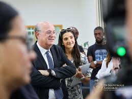 Ulrich Edward Aron, de gewezen voorzitter van het parlement, heeft op 20  april 2025, het tijdelijke met het eeuwige heeft verwisseld. Ter  nagedachtenis delen we met u het interview dat we van