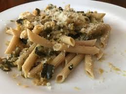 Meghan Markle S Zucchini Sauce Recipe Is A Must Try For Your Next Pasta Night Pasta Night Zucchini Pasta Recipes Zucchini Pasta Sauce