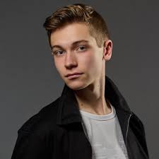 Connor Martin (@connorjosephm)