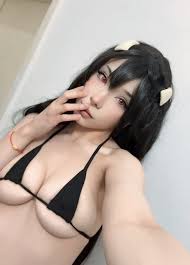 Jucy Fox - Free nude pics, galleries & more at Babepedia