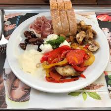 Weitere ideen zu vorspeisen rezepte, antipasti rezepte, essen und trinken. Kleiner Antipasti Teller 6 95 Bild Von Vapiano Gottingen Tripadvisor