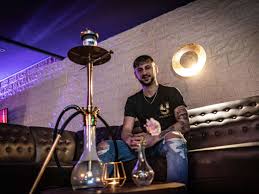 Ab wie vielen jahren ist shisha. Nach Attentat Von Hanau Shisha Bars In Frankfurt Klagen Uber Leere Theken Frankfurt