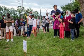 Police said those killed were all members of the same family, and that family members have a man allegedly got in his car, saw a muslim family walking down the street, and made the decision that. Xm2hjcqt8cqy5m