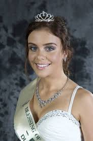 Emily Cadle crowned at Blessing of the Fleet princess ball