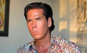 El día que Roberto Palazuelos le dio dinero falso al Burro Van Rankin para  pagar una cuenta