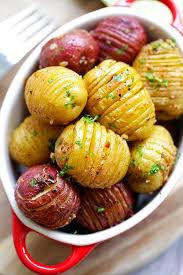 Garlic Roasted Potatoes Best And Easiest Roasted Potatoes With Garlic Butter And Olive Oil 10 Mins Prep And Garlic Roasted Potatoes Dinner Recipes Recipes