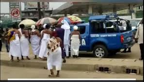 Supporters of a yoruba secessionist agitator, sunday adeyemo otherwise known as sunday igboho, wednesday, thronged a benin republic appeal court . Sunday Igboho Absent As Defiant Yoruba Nation Agitators Proceed With Rally