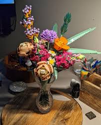 The lego flower bouquet from the new botanical collection is one of the most elegant and classy sets ever produced! Pretty Bouquet Is Pretty Pardon The Mess Set 10280 Lego