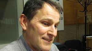 Erik Best: „Prezident si možná začíná uvědomovat, že jeho slova mají v  zahraničí rozsáhlejší dopad“ • mujRozhlas