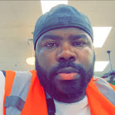 Daniel Kapono's Instagram, Twitter & Facebook