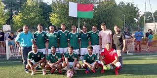 Face au refus des autorités québécoises de financer le projet, la ville de montréal renonce à accueillir des matchs de la coupe du monde 2026, qui sera. Football Coupe Du Monde Ris Orangis Madagascar S Impose Face A La Cote D Ivoire