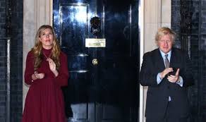 Boris johnson marries carrie symonds in secret wedding. Boris Johnson And Carrie Symonds Body Language Makes Donald And Melania Look Romantic Samachar Central