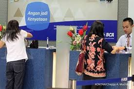 Dengan semakin tingginya bunga deposito bca ini, memandakan tingkat likuiditas dari bank atau nilai kesehatan bank bca juga semakin bertambah. Bunga Deposito Tertinggi 6 4 Bunga Deposito Bca 4 6 Bank Mandiri 6 Bri 5 8 Kontan Co Id Line Today