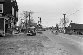 Ny State Route 112 Looking North At The Long Island Rail Road Main Line Medford Ny April 1940 Long Island Favorite Places Street View