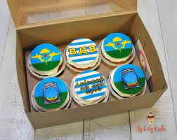 Например, увеличить животик или подрисовать усики. Kapkejki Vdv Na Zakaz Konditerskaya Studiya Mycitycake